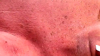 Naughty Mature MILF Sydney Loves Taking Selfies While She's Naked!