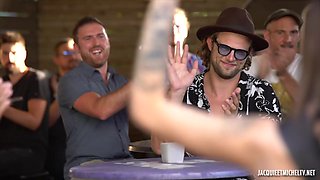 Mizaki can't contain himself... - Jacquie et Michel TV