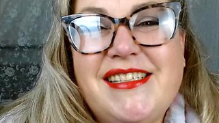 Lily Bays Horny BBW Stepmom Dirty Talk