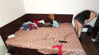 Amateur Wife Has Fun Trying on Clothes That She Cuts
