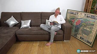 Yam-sized-breasted COUGAR Aubrey Black Gets Her Tear up Slots Drilled