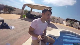 Maxxie Wilde Gets Girl to Eat Cum