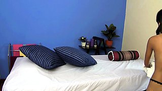 Attractive Asian Babe Desires A Massage With Happy Ending