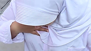 Asian Hijab Girl Surprised by Her Step Brother When I Am Change My Clothes - Minokiiko
