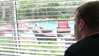 Woman out by the pool gets fucked