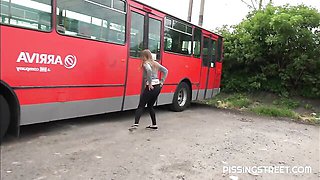 Girl pissing sex with luring one and only from Pissing Street