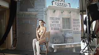 Serina Gomez - 438 - Photoshoot Backstage