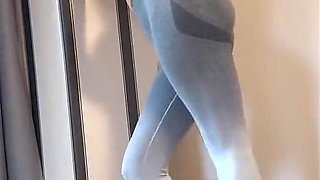 Masturbates in Hot Leggins