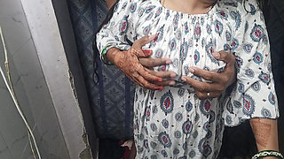 Big Boobs Lactating Indian Wife Fucked Full Hard Sex in Doggystyle