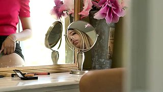 KinkySpa Kimora Quin