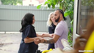 Work Me Harder - Emergency Threesome 1 - Jenna Starr