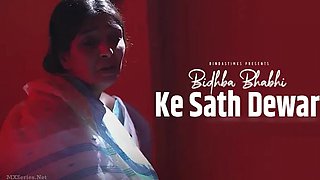 Indian MILF with nice tits hot erotic scene