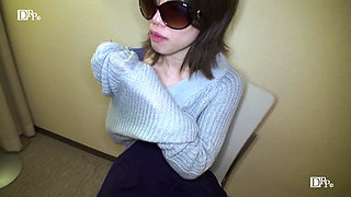 There Is a Reason Why You Don't Show Your Face! Raw in Sunglasses! Maki Kurata