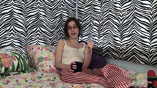 Webcam milf with breast milk live hardcore masturbate