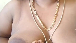 Tamil Village Aunty Dirty Talking Nad Showing Her Body