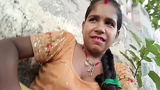 Devar Bhabhi - Bhabhi Ko Nahi Mila Land To Bhabhi Ne Finger Se Nikala Pani