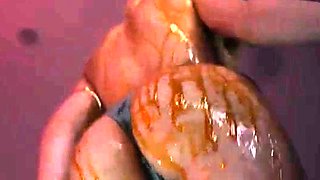 Amateur Ebony MILF Masturbating