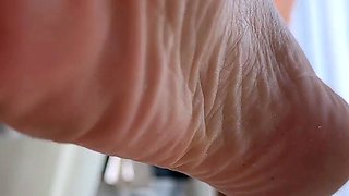 Hanna Miller Teases Her Curves And Gives You Feet To Lick